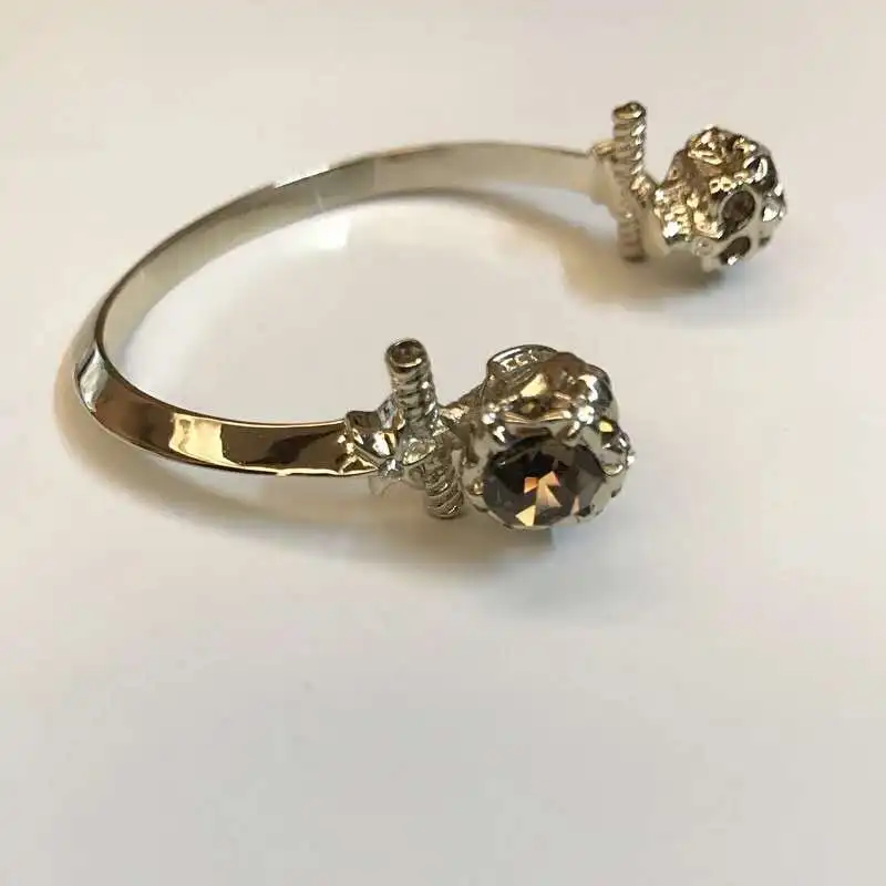 Skull design vintage delicate bangles