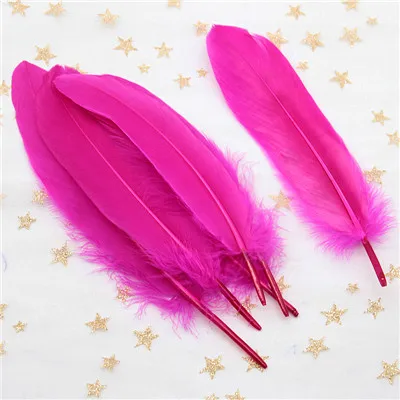rose red 50pcs Натуральные лебединые перья 14-20 см, многоцветные гусиные перья, шлейф для рукоделия, свадебных украшений, рукоделия, украшения для дома, 50 шт - Цвет: rose red 50pcs