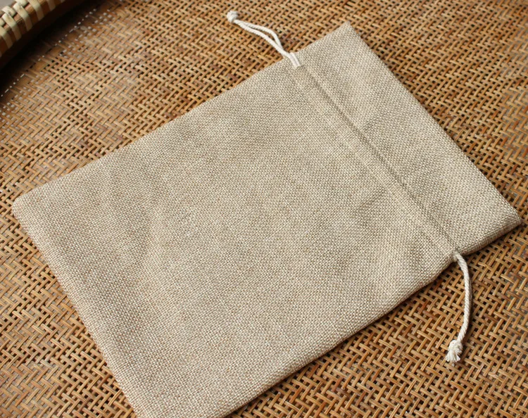 Самая низкая цена 10-200 шт винтажные мешки из натурального джута Hessian джутовые ювелирные изделия упаковка мешок Рождество День рождения партии Drawstrings мешок