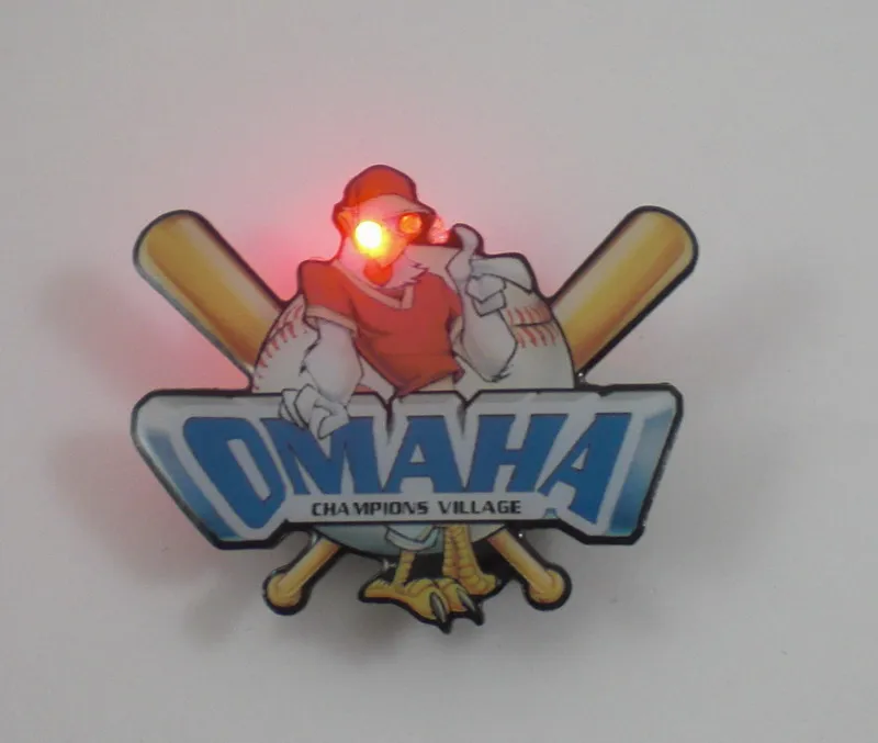 

Custom 2" 50.8mm baseball bat lapel pin with lighting trading pin