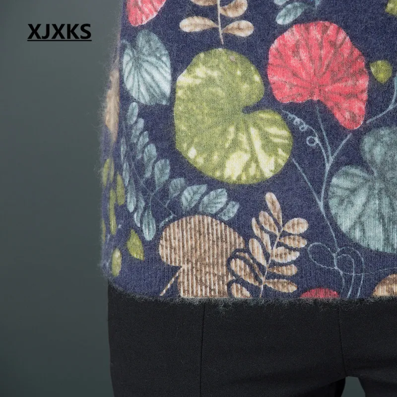 Женский бархатный свитер XJXKS с принтом в виде кролика свободный V-образным