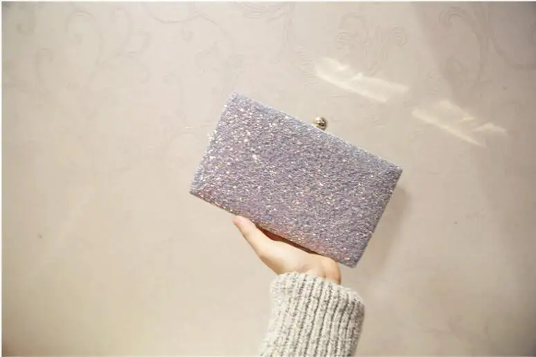 Женская вечерняя сумочка клатч со стразами и кристаллами маленькая на плечо для