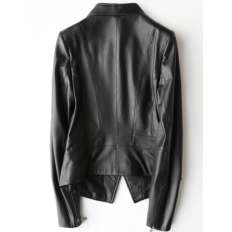 Женская короткая приталенная куртка из 100% натуральной овечьей кожи демисезонная