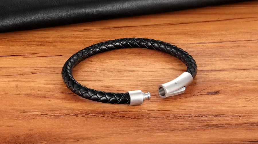 XQNI Simple Style Black Stainless Steel Button Retro Leather Men's Bracelet Multi-color And Size Selection For Handsome Boy Gift