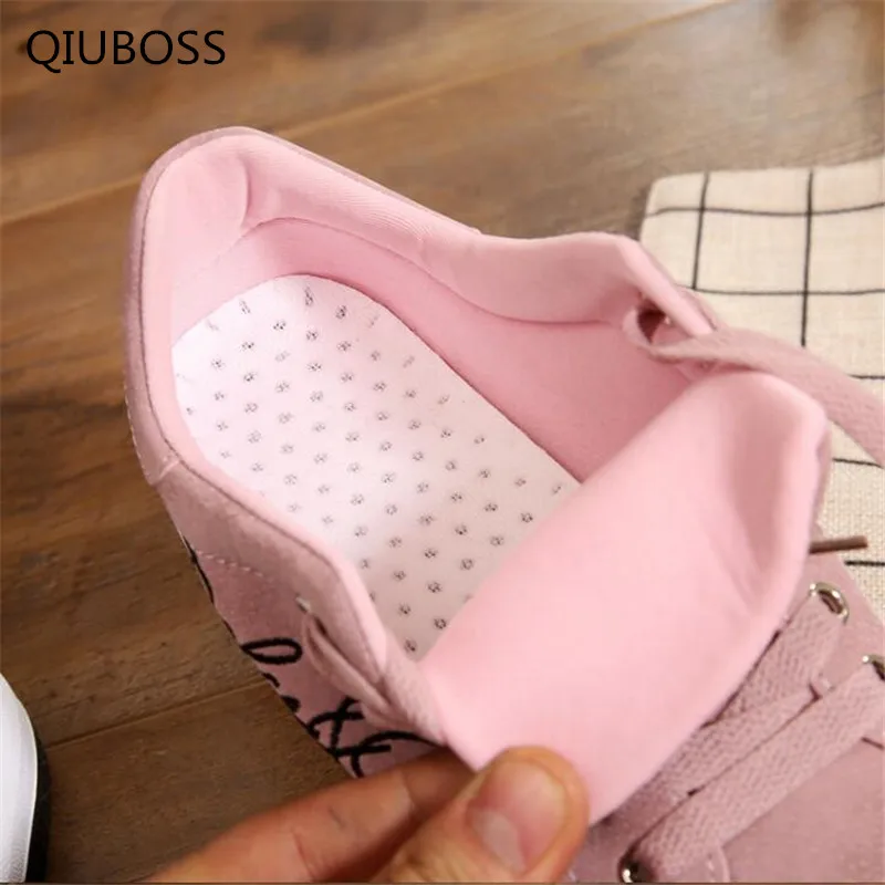 QIUBOSS/; модная женская обувь из вулканизированной кожи; повседневная обувь; женская обувь на платформе; женские кроссовки; Zapatos tenis feminino; Q52