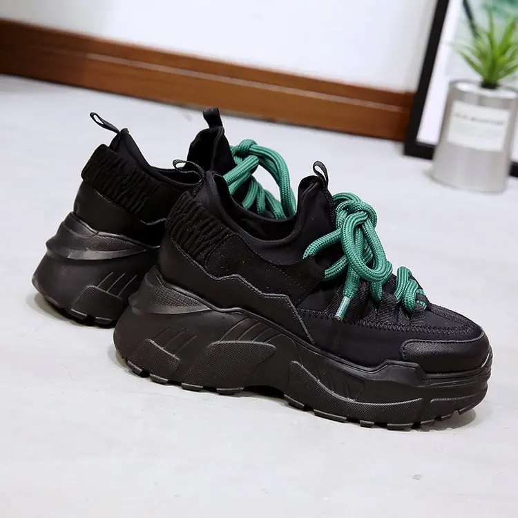 Осенняя женская повседневная обувь удобная на платформе женские кроссовки