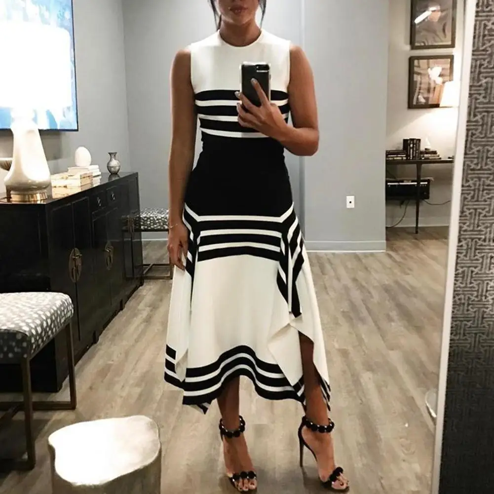 Женское Повседневное платье без рукавов с круглым воротником черно белое в