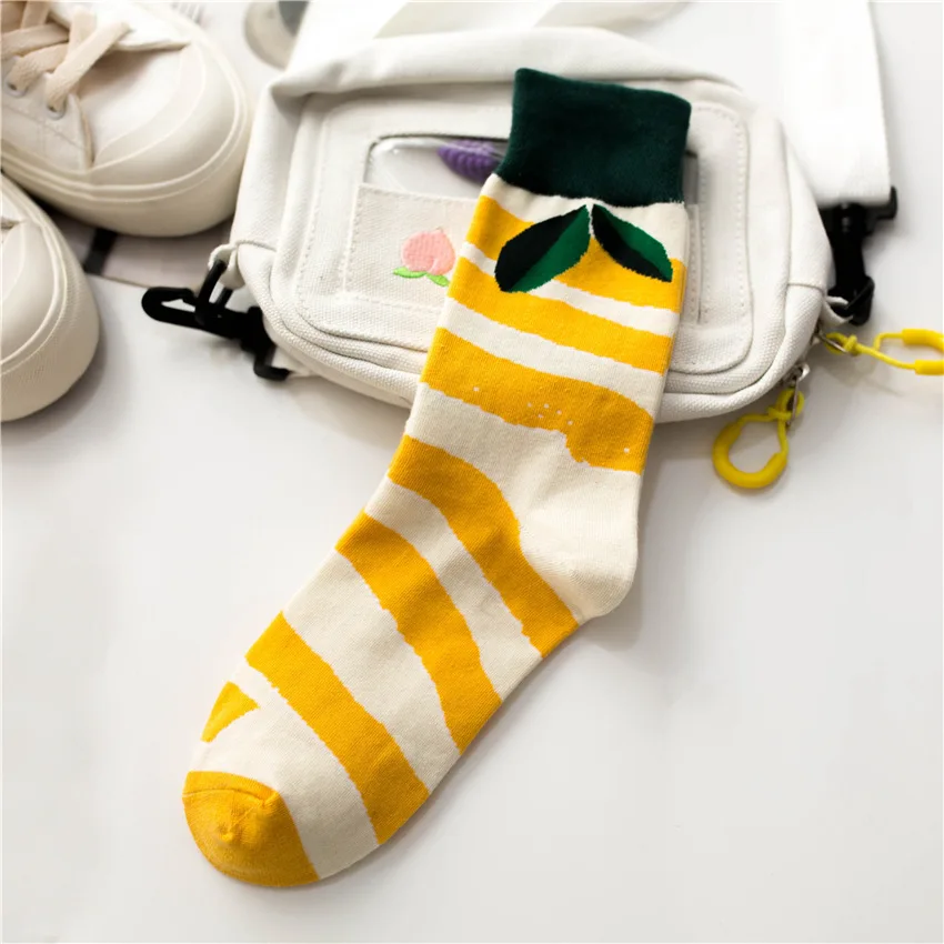 8 New Unisex Men Women Art Painting Fruit Socks Cotton Fashion Socks Winter Warm Crew Socks Harajuku Funny Socks Cute High Hosiery - Цвет: 8