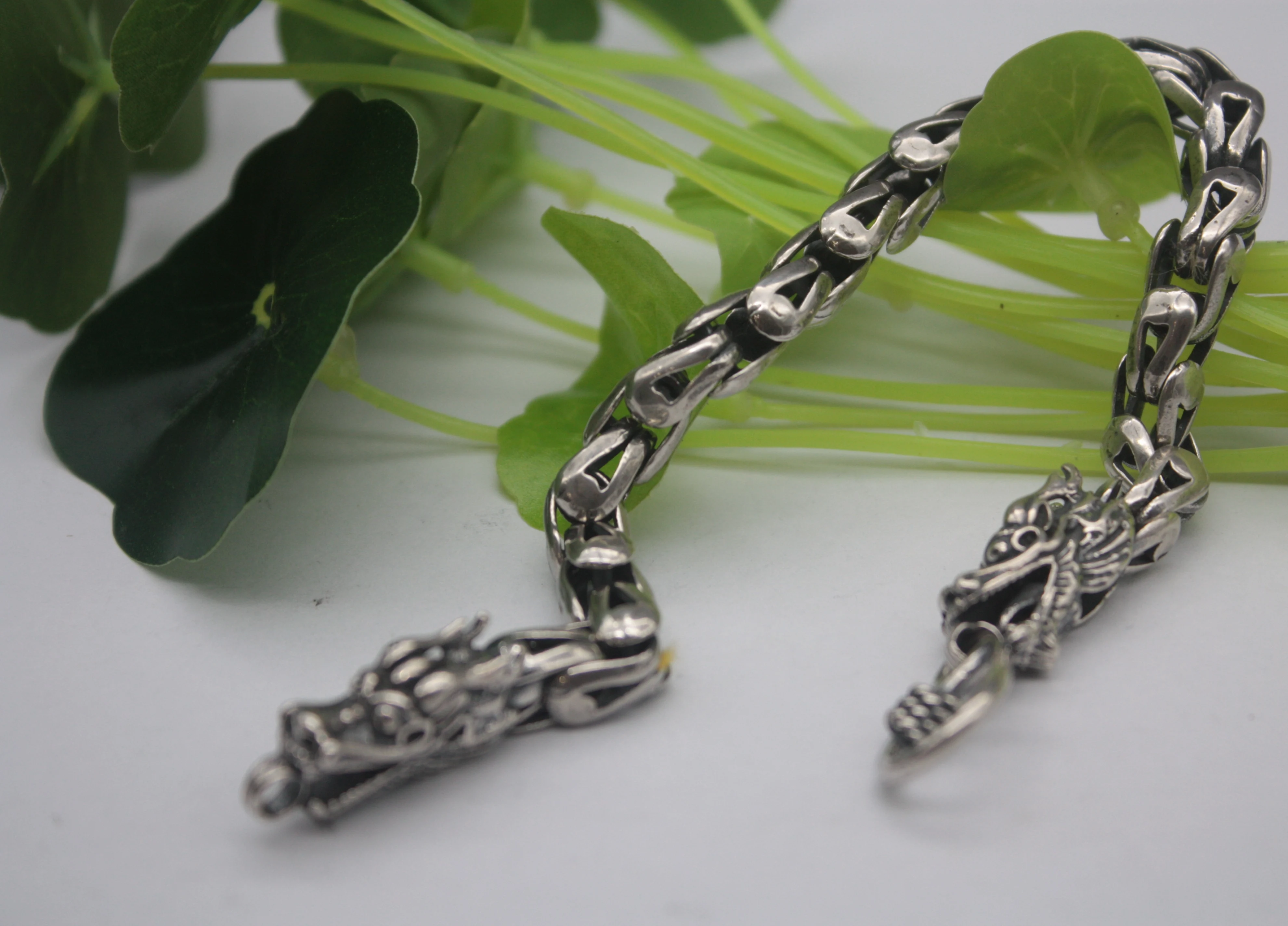 

Real S925 Silver Bracelet Women Men's Dragon Head Shaped 8mm Big Retro Chain Link Lucky Women Men's Bracelet 8.3''L