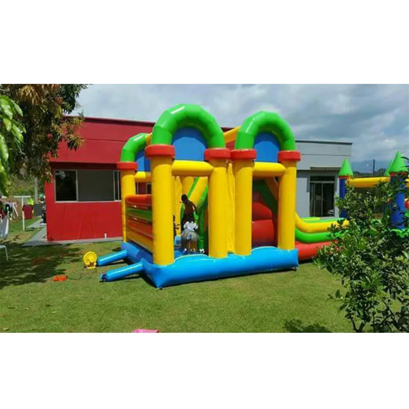 Коммерческий детский парк аттракционов с горкой |