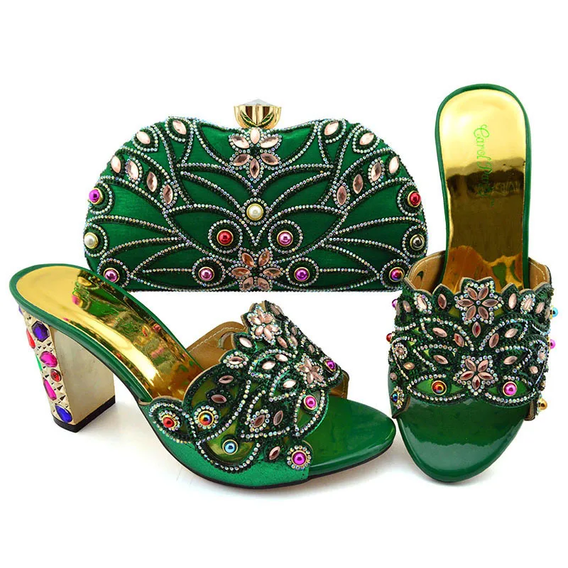 Итальянские туфли и сумки подходящие к обуви сумке набор серебряного цвета