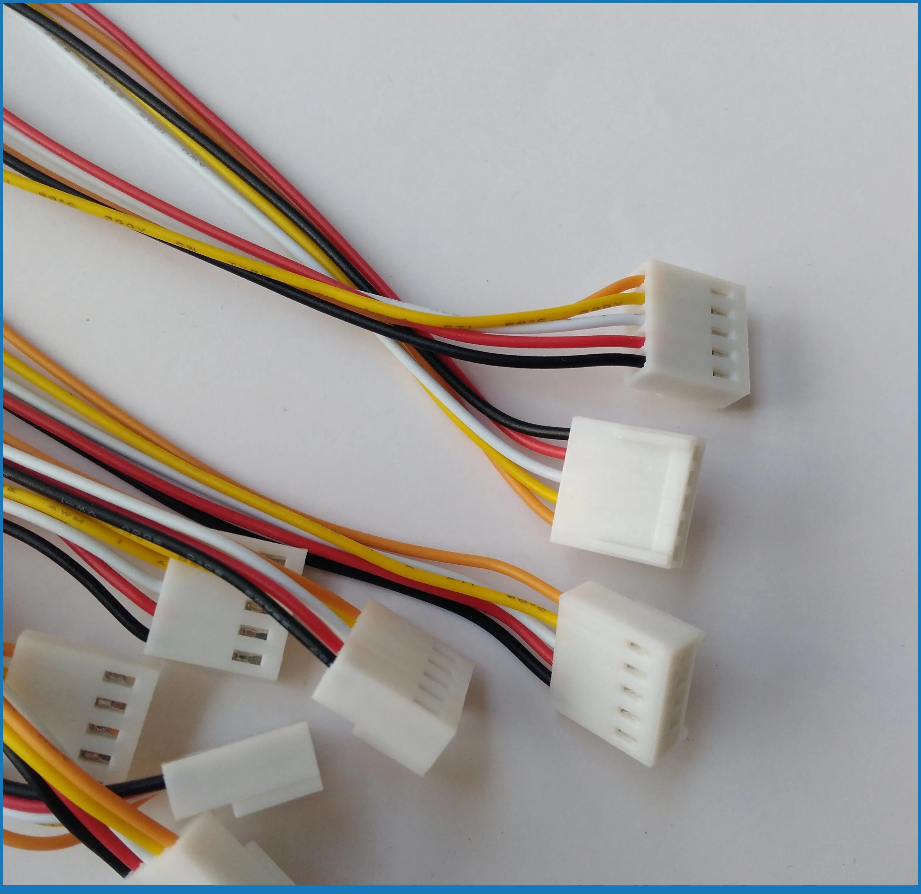 200 шт. 2510 2 54 мм Шаг 5-контактный Гнездовой разъем с 26AWG 300 Приводной кабель |