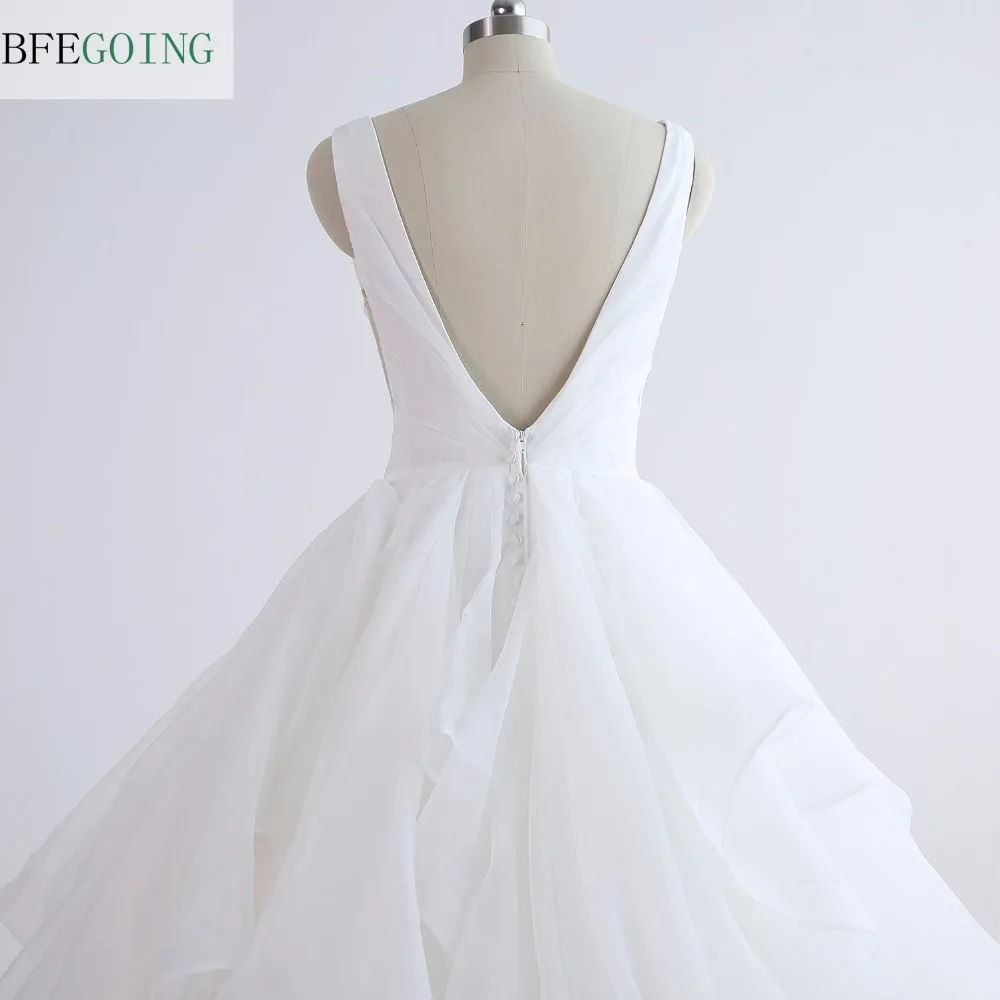 White Organza Sleeveless A-Line Wedding Dress Chapel Train V-Neck Tiered Pleat Real/Original Actual Photos Custom Made | Свадьбы и