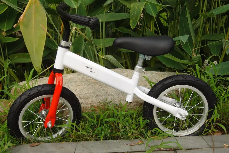 White Children Bicycle Color Baby Balance Bike Learning Walker with Brake | Мать и ребенок