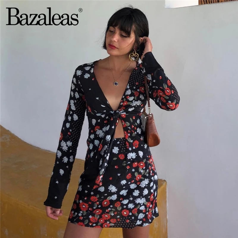 Винтажная эластичная мини юбка Bazaleas черная пикантная с гипнотическим цветочным