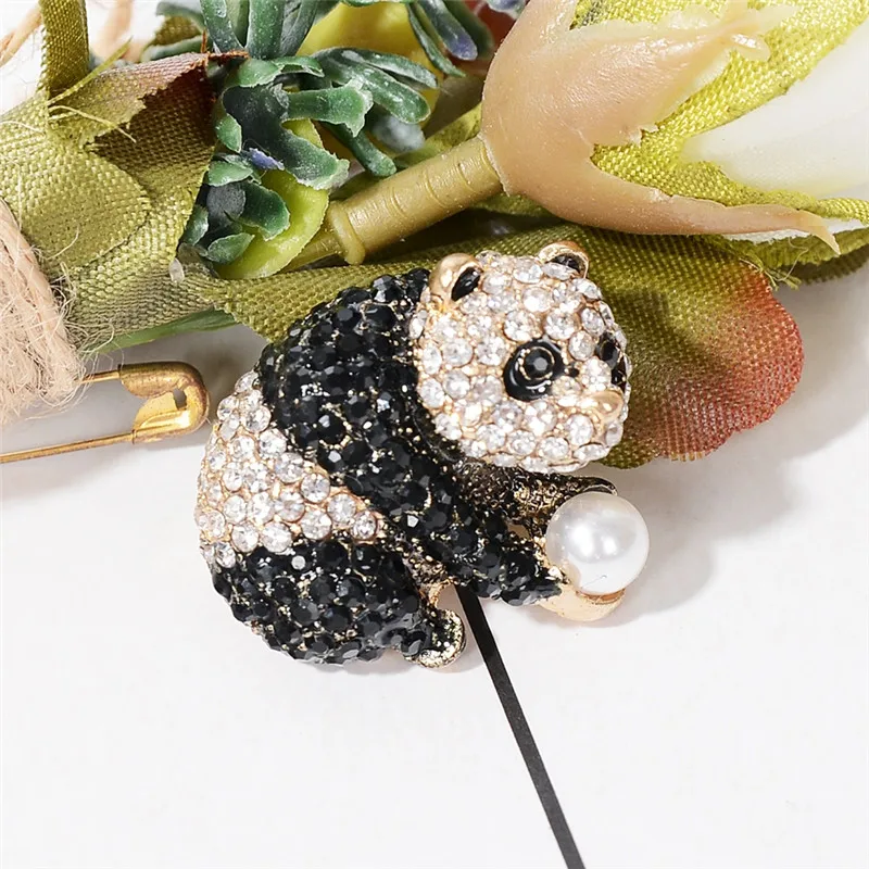 

PINKSEE Unique Rhinestone Giant Panda Brooches Women Party Animal Brooch Pins Clothes Jewelry Vintage Metal Brooch