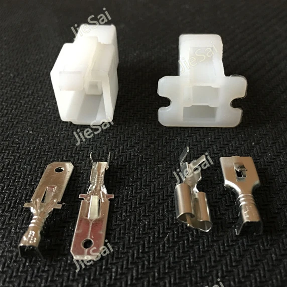 Автомобильный мотоциклетный 2-контактный Белый ABS гнездовой штекер соединитель для электропроводки распылительный разъем Бытовая вилка Автомобильный мотоциклетный 2-контактный Белый ABS гнездовой штекер соединитель для электропроводки распылительный разъем Бытовая вилка