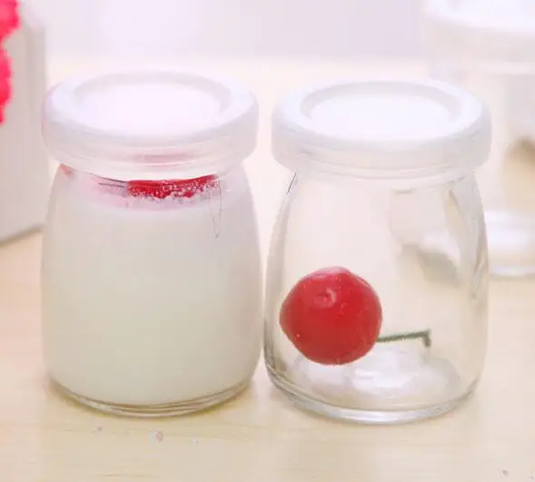 

6pcs high temperature resistant Kawaii Yogurt bottle 100ml Milk Glass Cup Pudding Bottle lid Bakery Cup Jelly Seasoning Cans