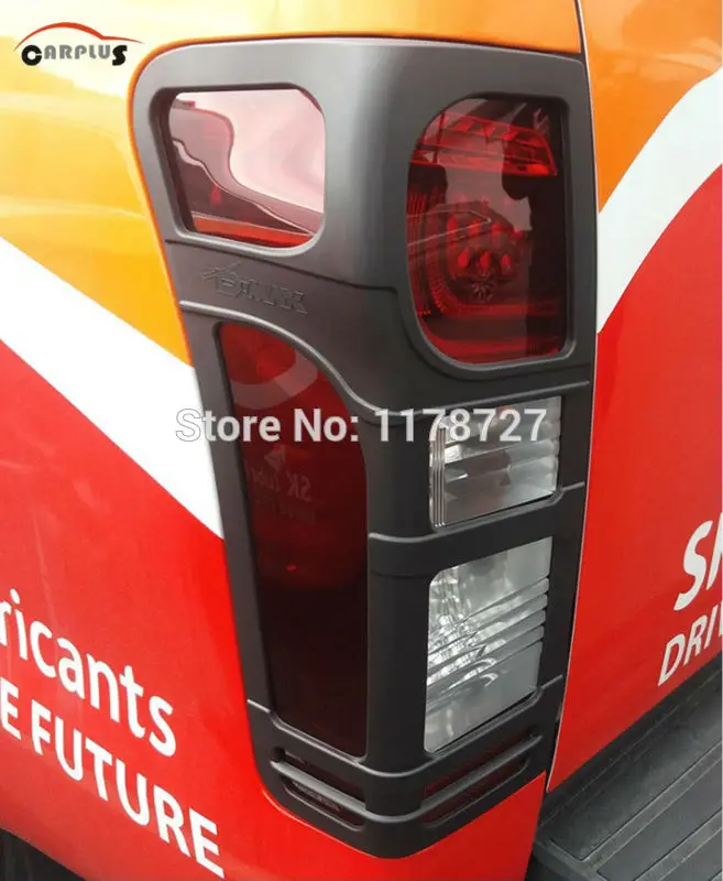 

Крышка для задсветильник фонаря DMAX 2012-2015, D-MAX, черного цвета