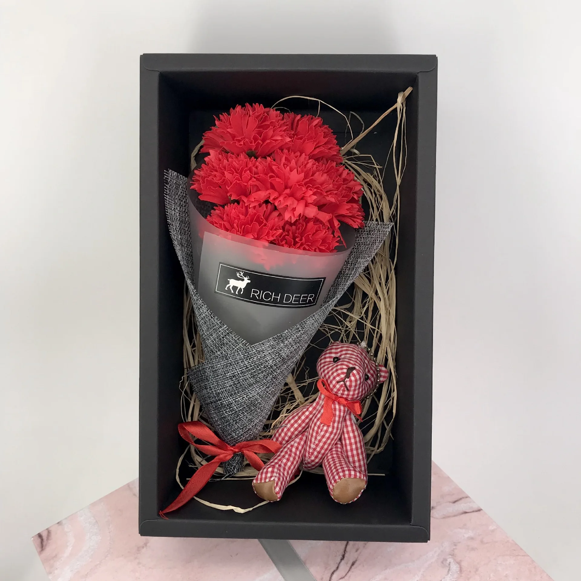 Carnation red Набор мыльных цветов ручной работы, упаковка для подарка с медведем, коробка для матери/учительницы, подарок на день рождения, День Святого Валентина, роза/гвоздика, мыло с цветочным ароматом - Цвет: Carnation red