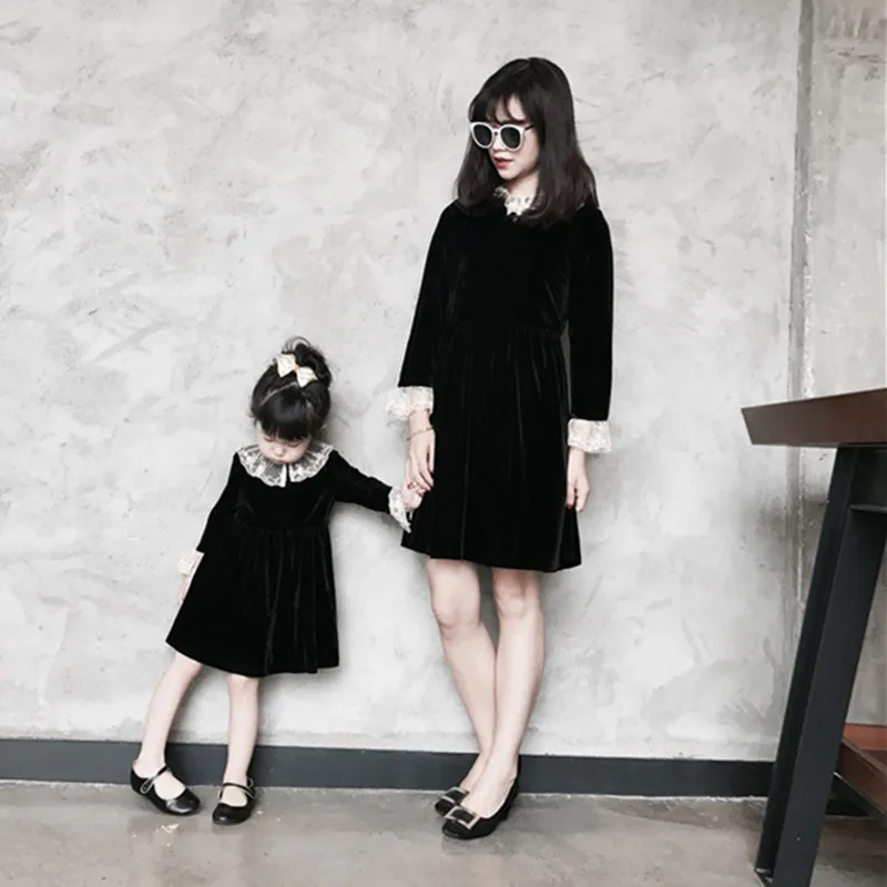 

20178 Newest Velvet Dress for Mommy and Me Mother Daughter Velour Dresses Elegant Lace Mum Girls Dress Family Matching Clothes