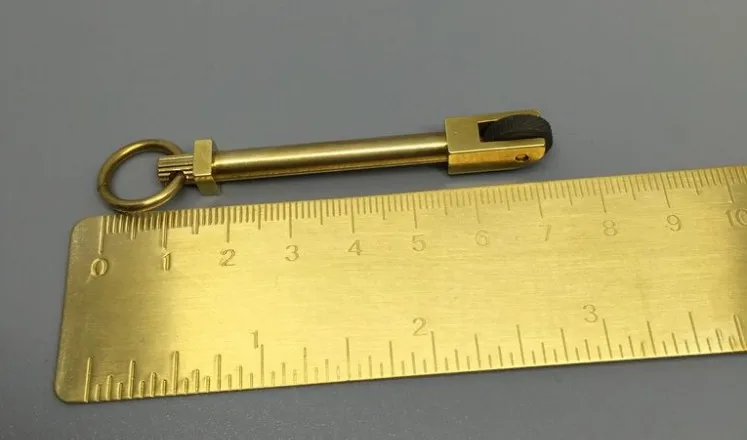 Бесплатная доставка Высокое качество открытый флинтстоун кемпинг зажигалка