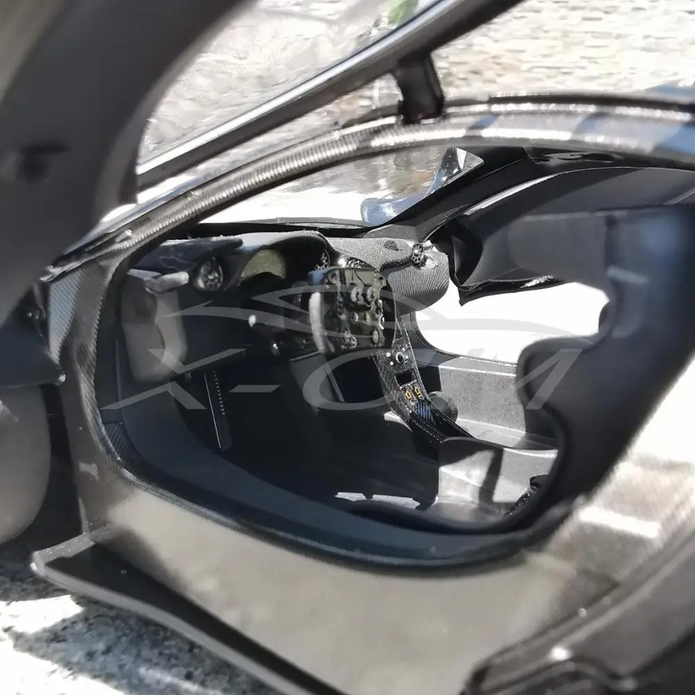 Модель литая автомобиля почти настоящая P1 G T R 1:18 + небольшой подарок! | Игрушки и