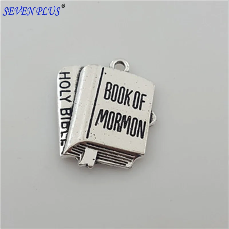 

2018 Popular design 20 Pieces/Lot 27mm*32mm Tibetan Silver Letter Printed Holy Bible Book Of Mormon Charm Pendant for DIY Making