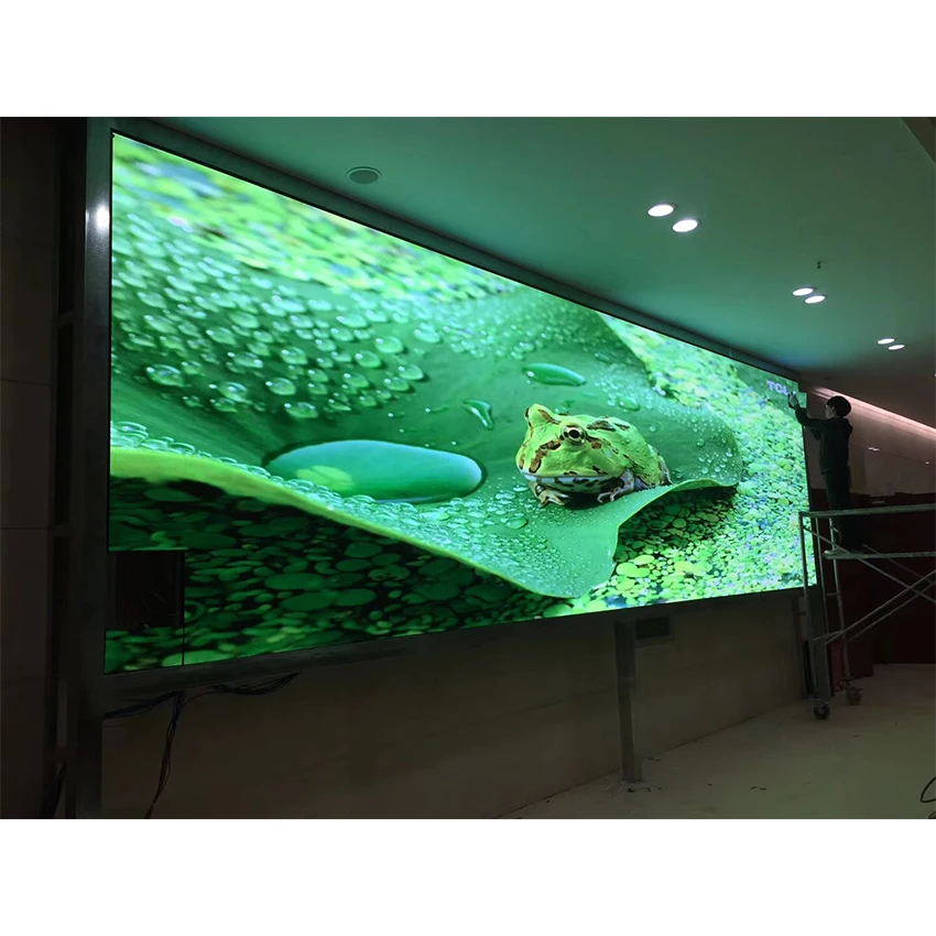 Использование в помещении и функция отображения видео P5mm led панель 640x640mm шкаф