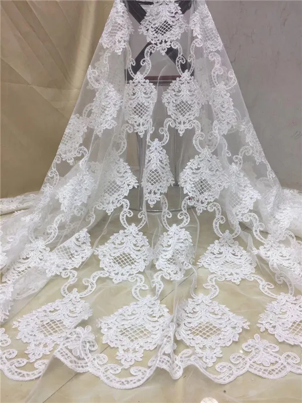 

Latest Style white sequins Fashion African Lace Fabric gold Tulle African French Lace Fabric High Quality for wedding dress.