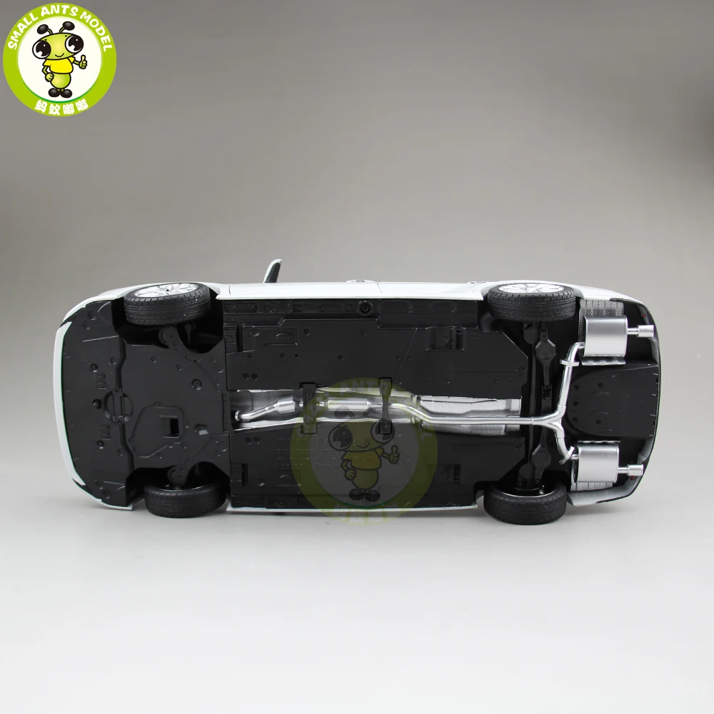 1/18 Camry 8-го поколения литой автомобиль модель игрушки для детей Детская Коллекция подарков на день рождения белый