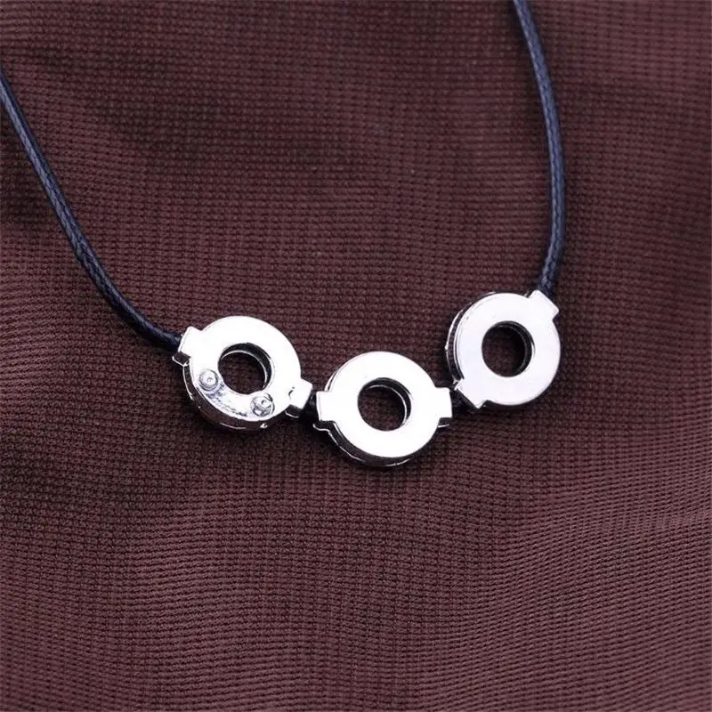 

Anime NINJA Akatsuki Uchiha Itachi Necklace Titanium Steel Pendant Cosplay