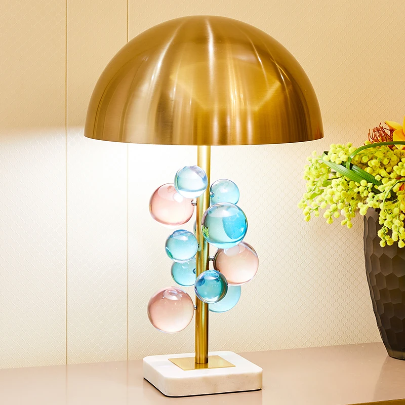 Скандинавская синяя и розовая настольная лампа в виде синего шара для гостиной