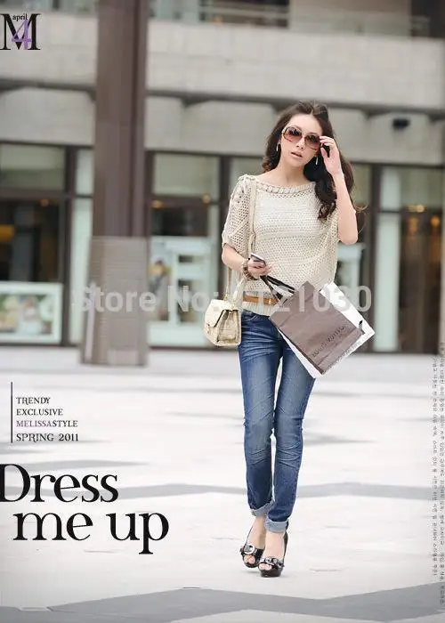 Женская вязаная блузка розового и белого цвета с коротким рукавом вязаные