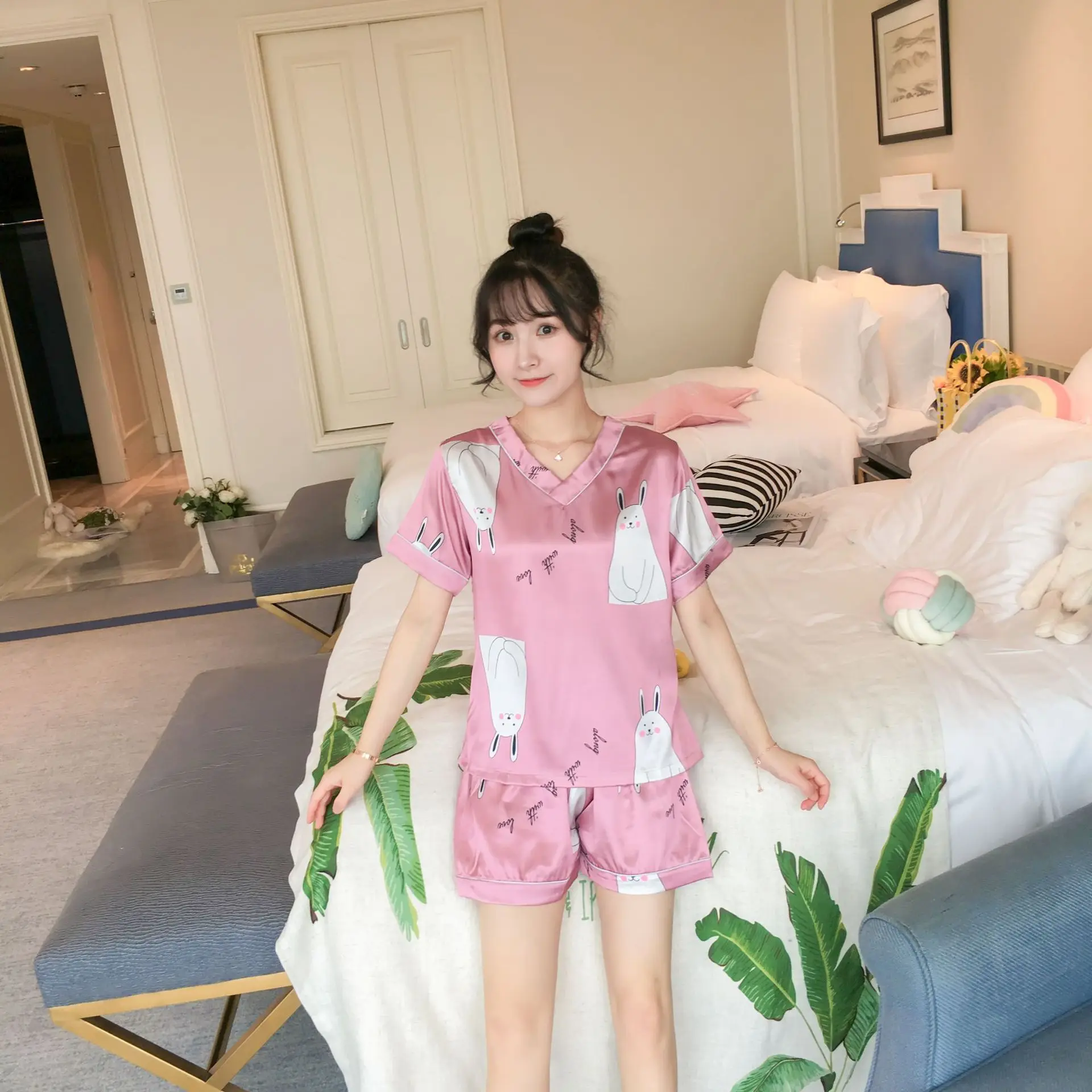 Pajama girls summer ice silk short sleeves two pieces of suit Korean fresh sweet lovely students thin silk home clothes