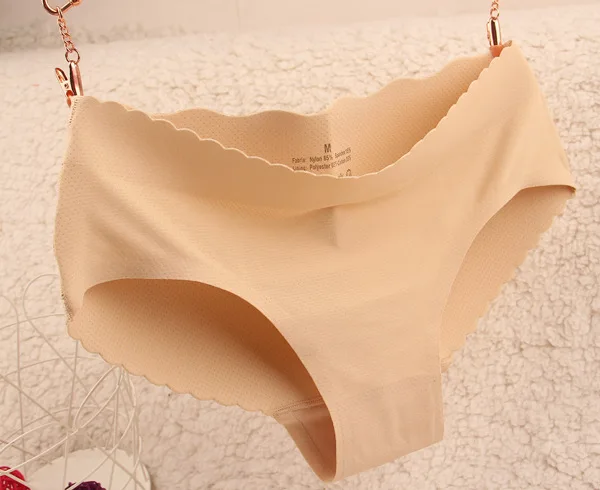 Женские бесшовные трусики с подкладкой эффектом пуш-апа | Женская одежда