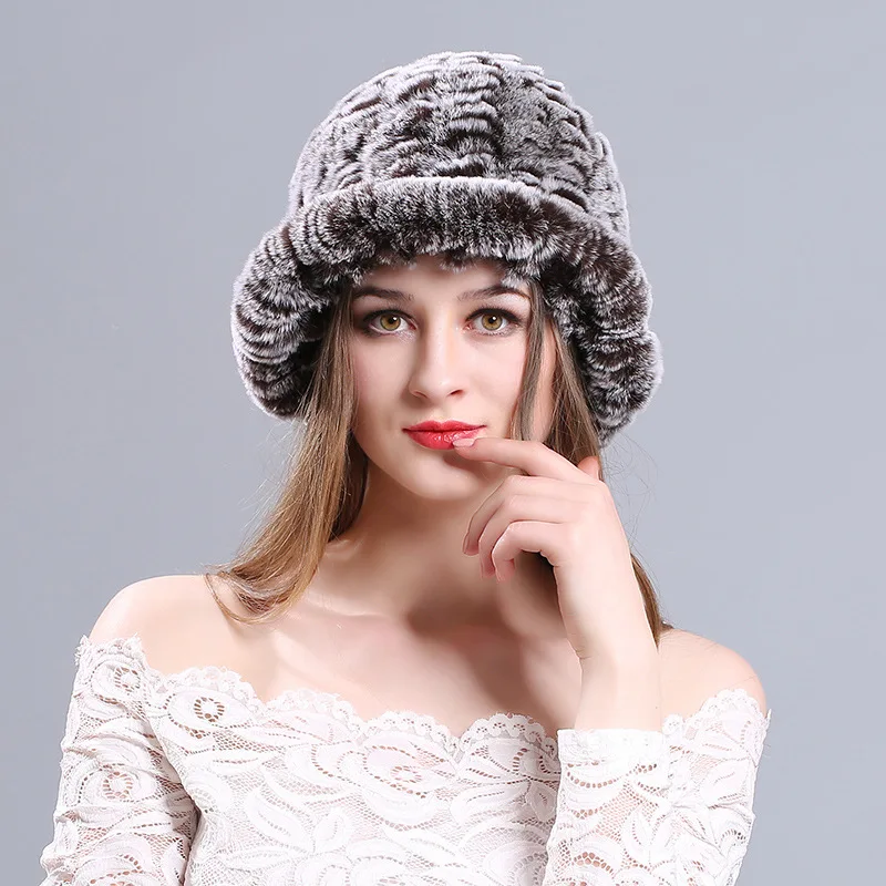 

Осенне-зимняя женская меховая шапка Fedoras, женская теплая вязаная шапка из меха кролика Рекс, защита ушей для взрослых, женская модная повсед...