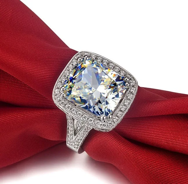 Удивительное кольцо 8Ct сказочное синтетическое большое с бриллиантом для