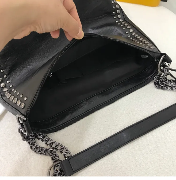 Women Shoulder bag Large Capacity Rivet chain design lady handbags black ladies hand bags big totes bolsas crossbody bags
