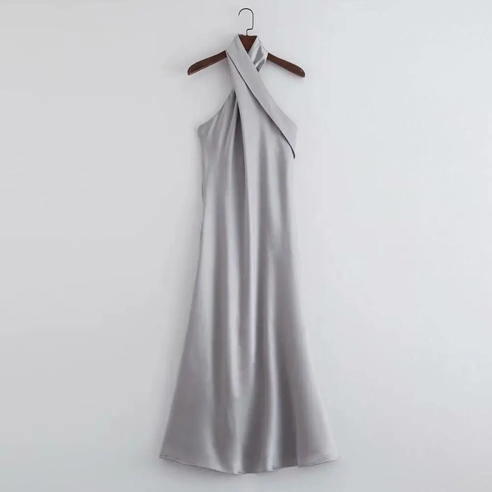Женское сатиновое платье летнее без рукавов с вырезом на шее открытой