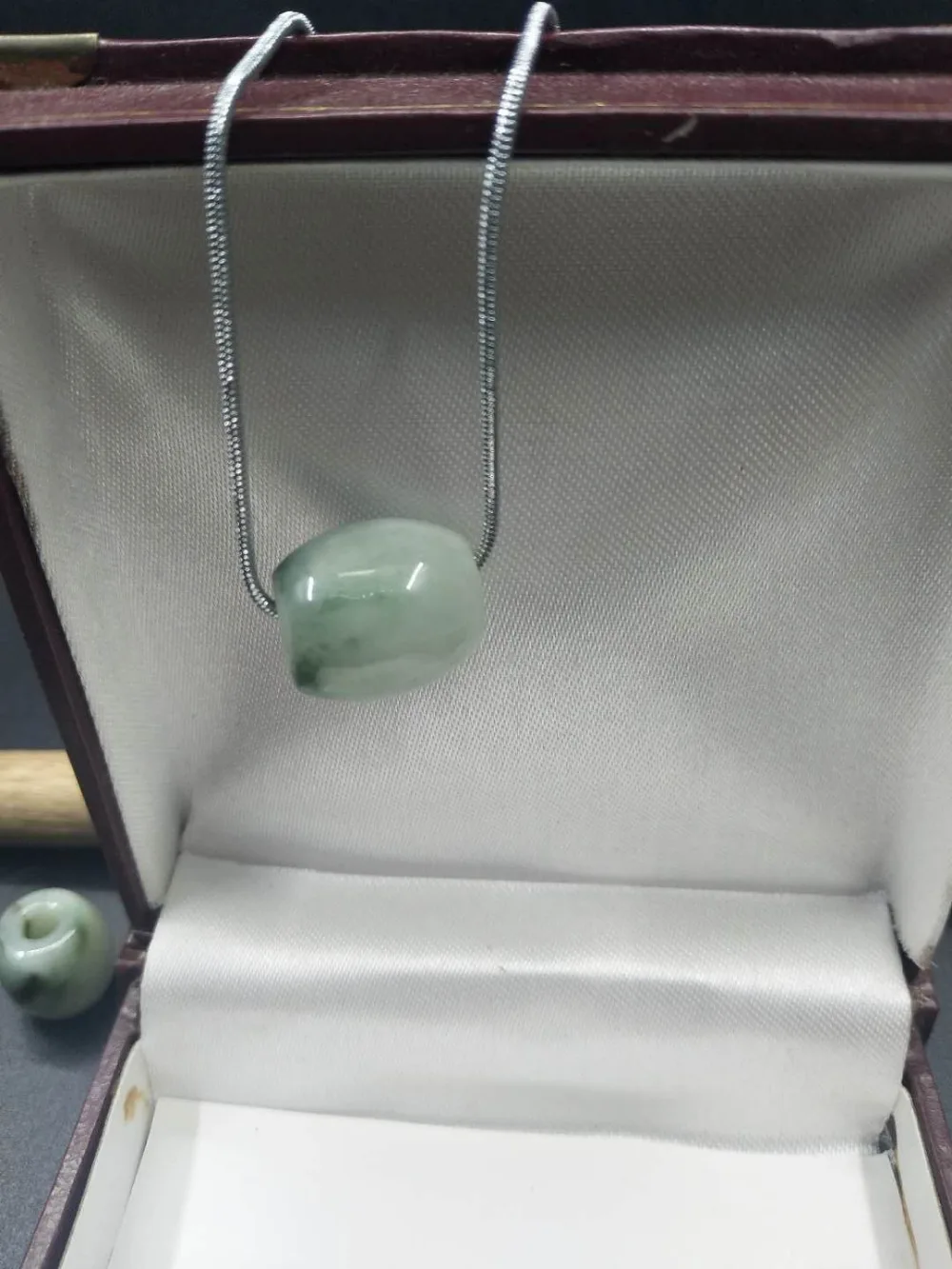 Подлинный натуральный нефрит Бирма зеленые цветы плавающий кулон пасепарат