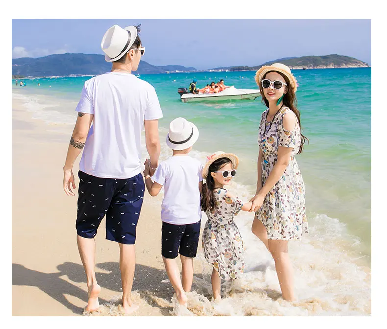 Летние комплекты для семьи короткие платья мамы и дочки хлопковая футболка папы