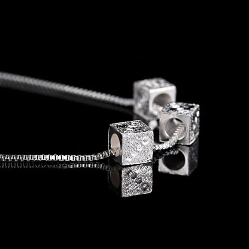 Ожерелье женское из серебра 925 пробы квадратной формы