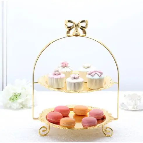 gold with C tray Мода 2 слоя золото/серебро металлическая, для подставки для пирожных декоративный торт лоток лотки для хранения конфеты бар аксессуары стеллаж для хранения DGP0103 - Цвет: gold with C tray