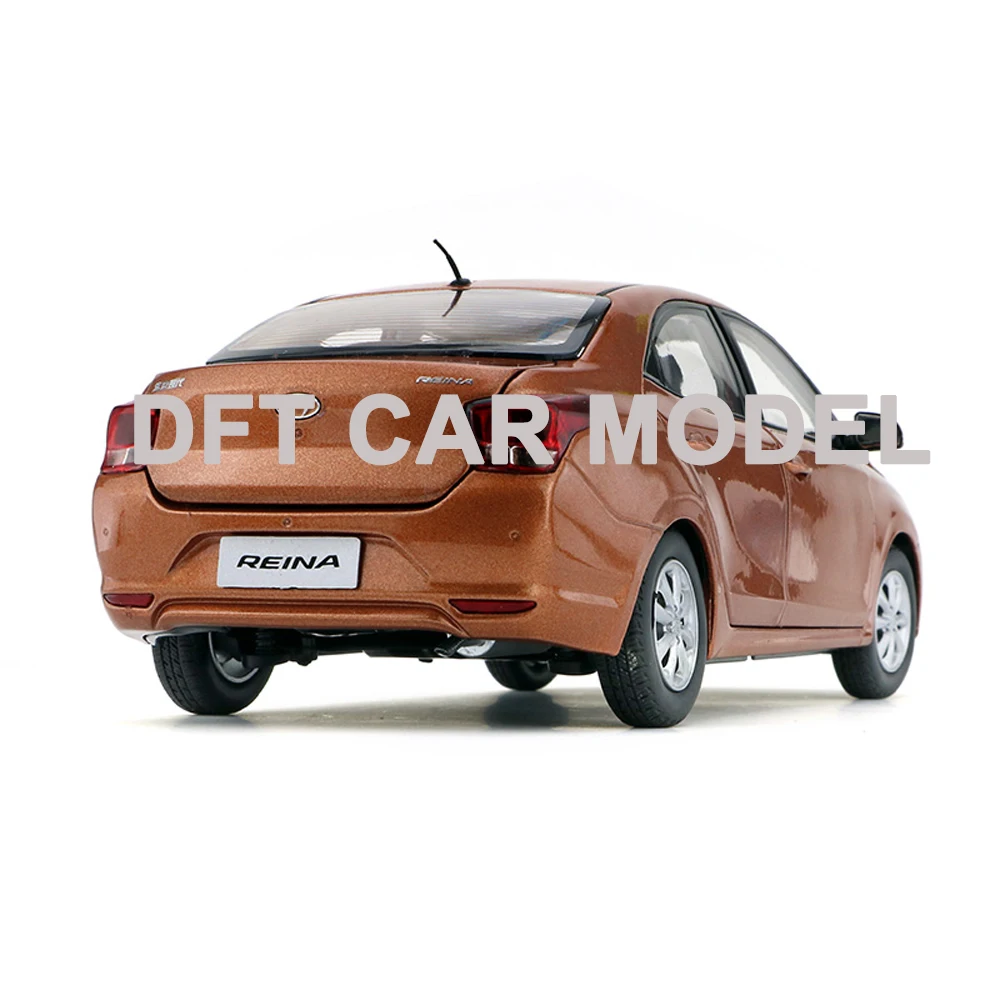 Литая модель автомобиля Verna 1:18 из сплава детских игрушечных автомобилей