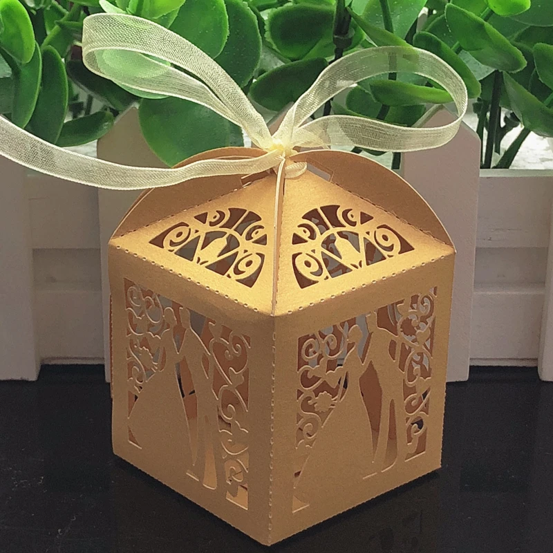 50 шт пара дизайн лазерная резка полые каретки конфеты коробки подарочные с