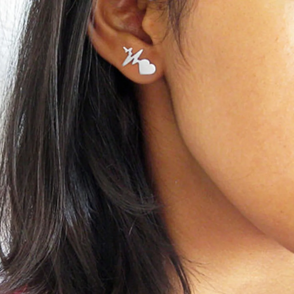 Женские модные серьги для медсестер сердце ЭКГ стержня уха Heart Beat с принтом