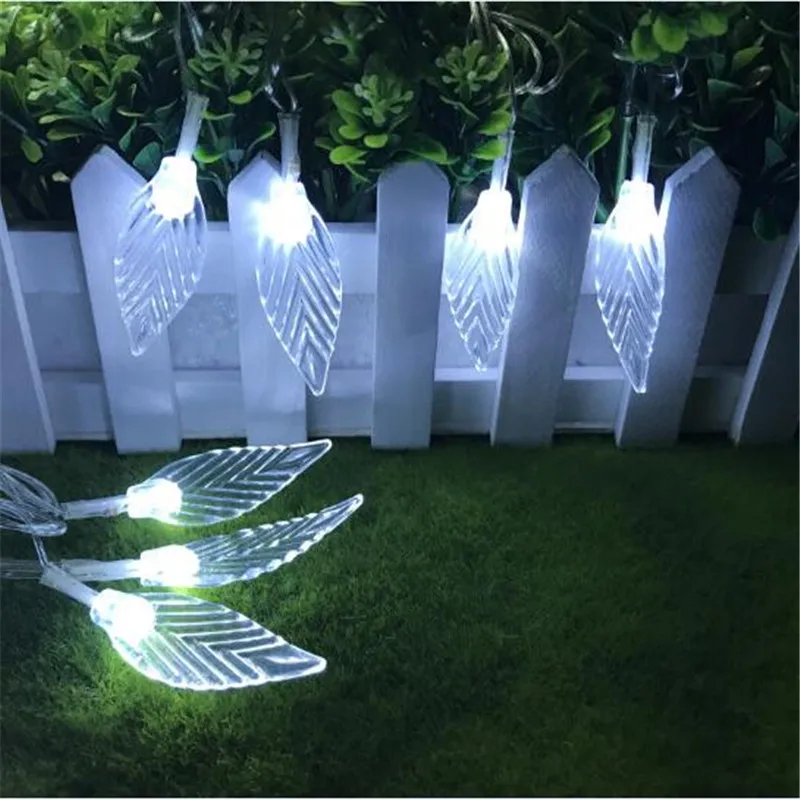 Празднисветильник светодиодная гирлянда с пластиковыми листьями вилка EU/US 4 м 20