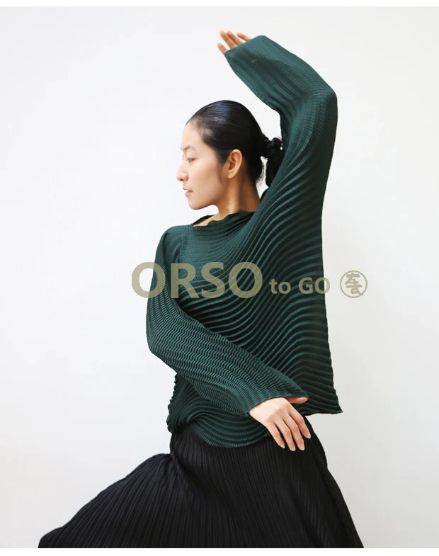 Azterumi Pleats Spring New Women Ripple Pleated T-shirt Casual Loose o Neck Tees Tops Red Black Green Gray Khaki Clothes