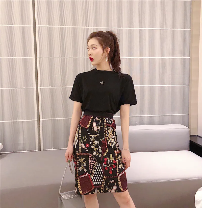 Женская винтажная юбка с высокой талией Cheerart черная до колена цветочным принтом